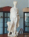 Statua di Apollo Musagete conservata presso il Museo civico di Mondragone2